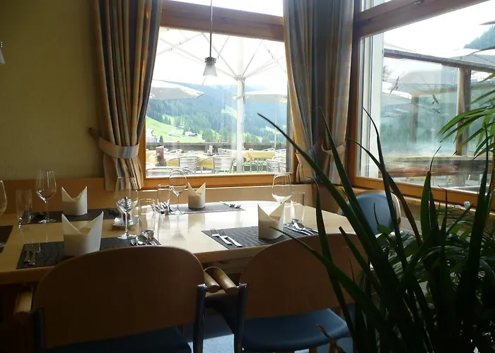 Sporthotel Clavadel 2*